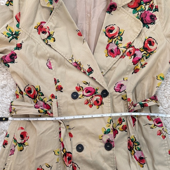 Tulle Floral Trench Coat - Picture 5 of 9